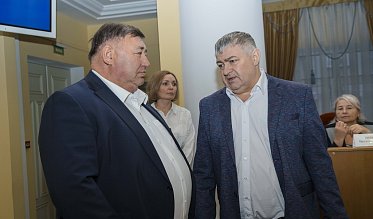 Депутаты Законодательного Собрания утвердили бюджет на 2026–2028 годы